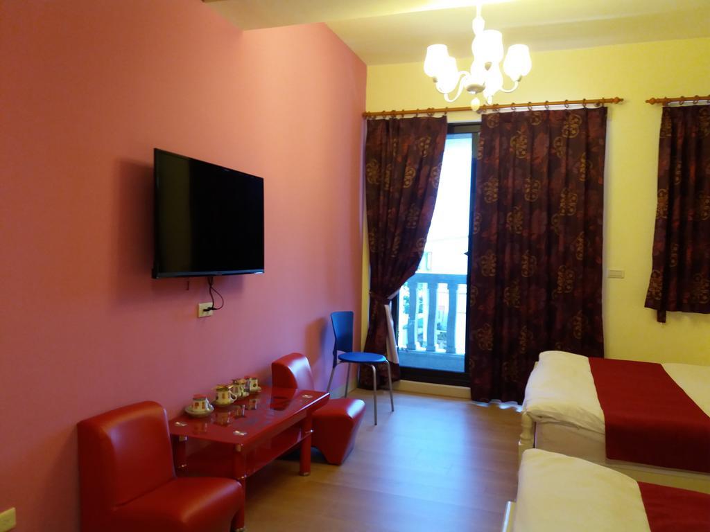 Money B&B Хуалиен Сити Екстериор снимка